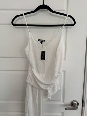 Express White top with asymmetrical hem